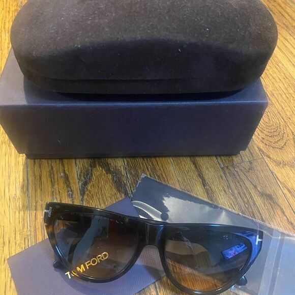 Tom Ford Brown 56MM Cat-Eye Sunglasses